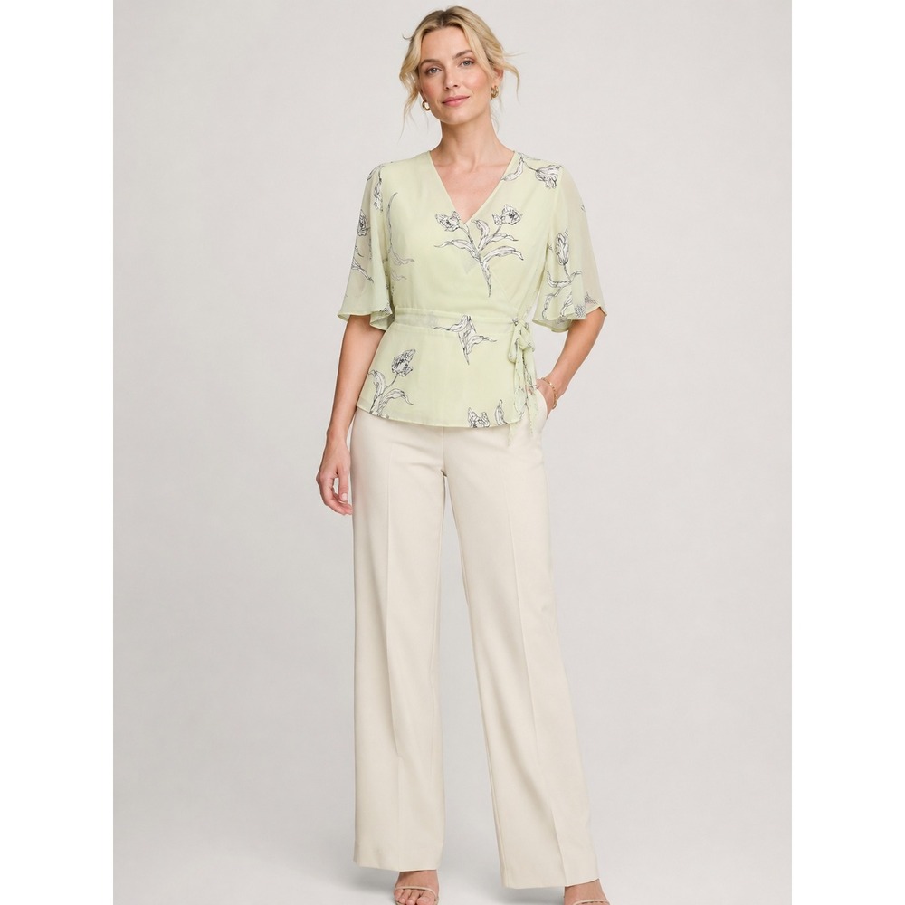 Banana Republic Women Floral Wrap Top PM Green Chiffon Flutter Sleeve Blouse